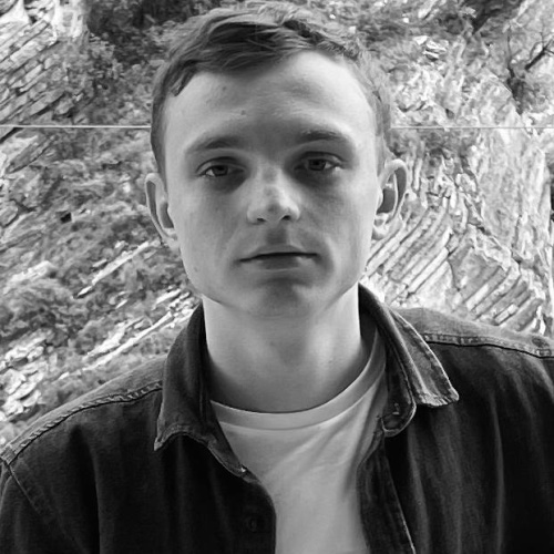 Денис Ананьев