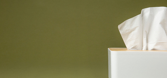 Применение влагопрочной смолы: особенности ее внедрения с учетом технологии и производствае